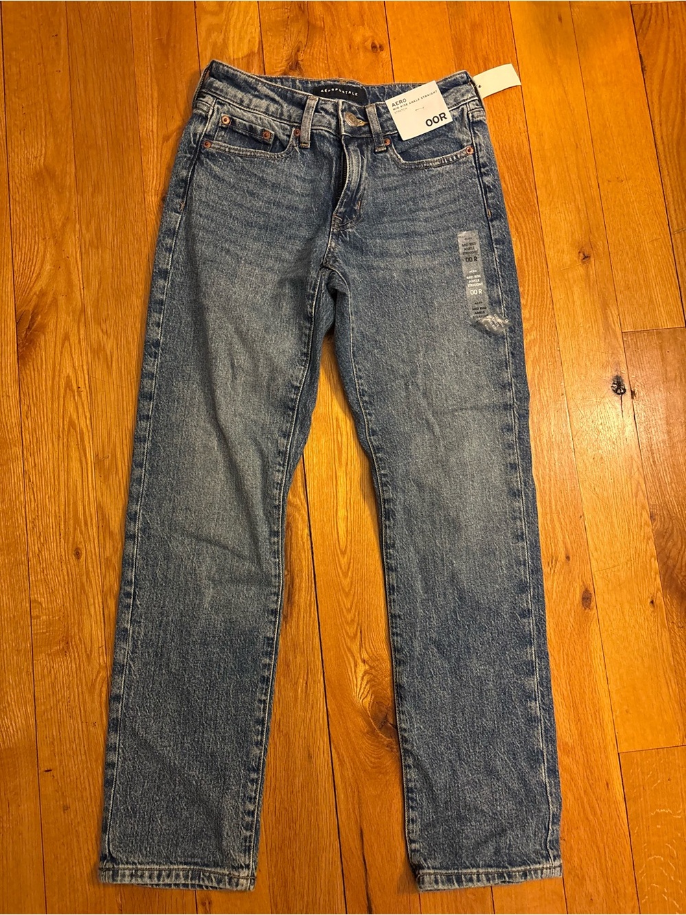 Aeropostale Women's Medium Blue Straight Leg Jeans